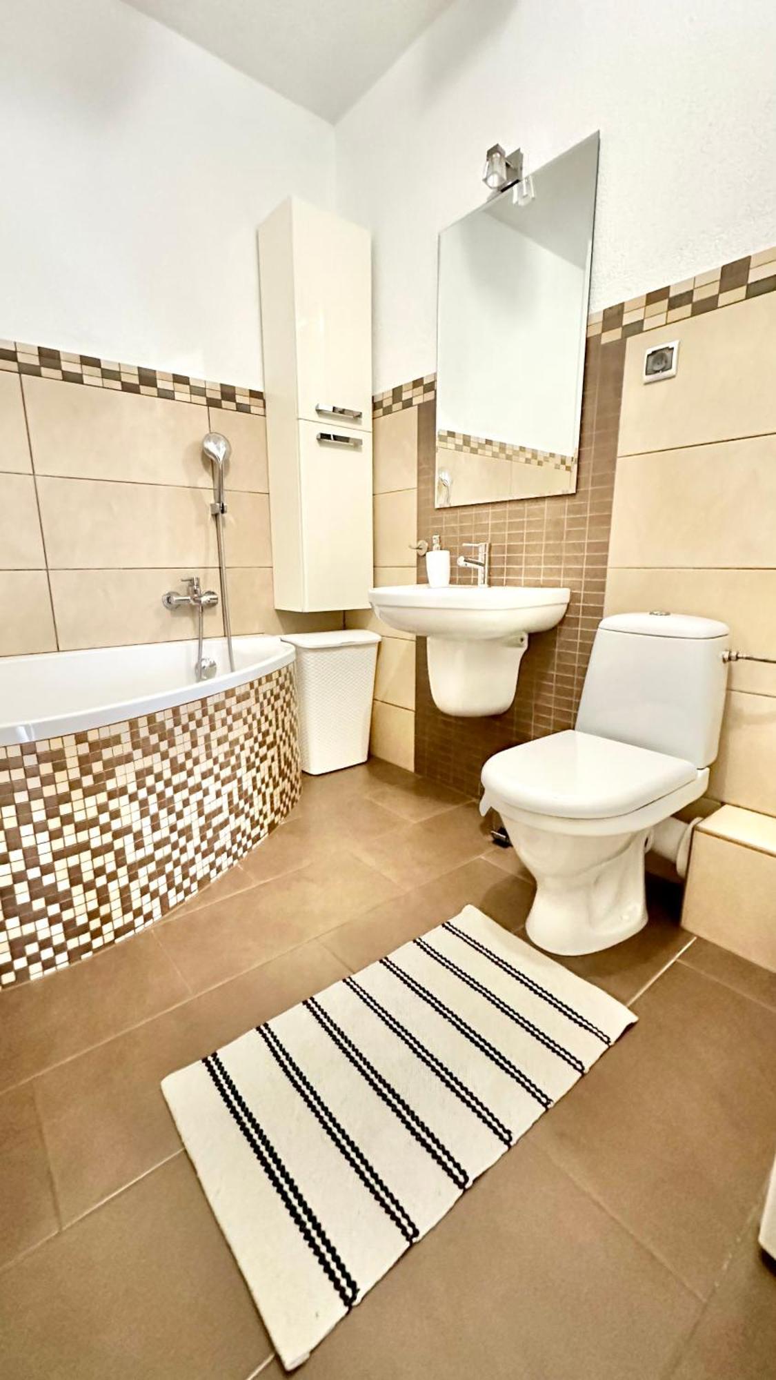 Apartament Elegant 1 Przemyśl Buitenkant foto